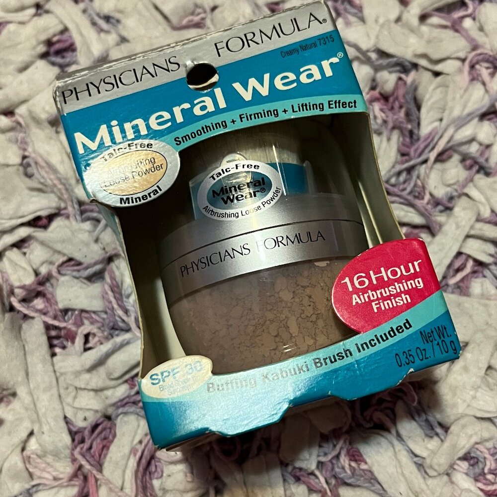 NEW Physicians Formula Mineral Wear Make Up With Kabuki Brush Included Creamy Na